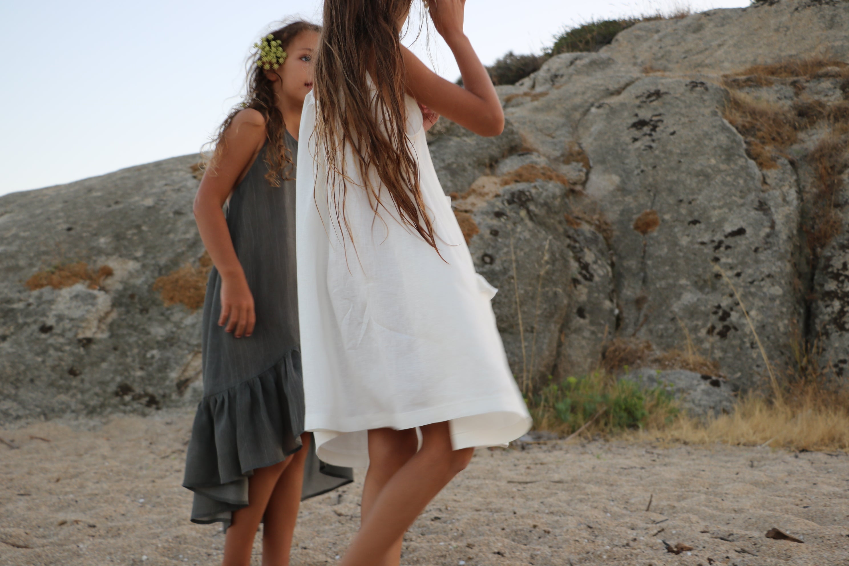 YRIO Ruffle Detail Dress — Pure White