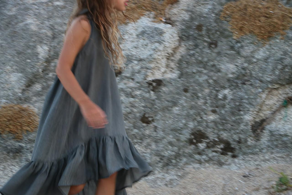 YRlO Linen Ruffle Dress – Charcoal Grey